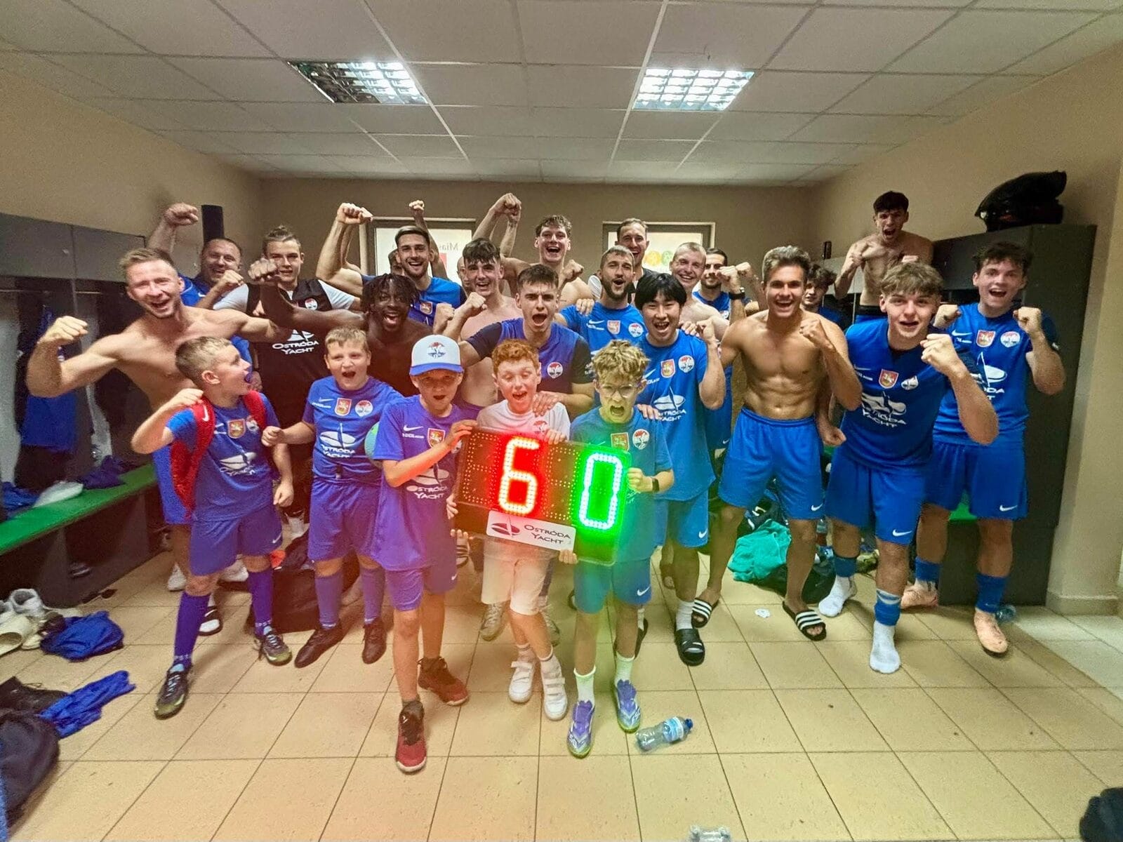 Sokół Ostróda. Radość Po Wygranym 6 Do 0 Meczu Z Gksem Stawiguda.