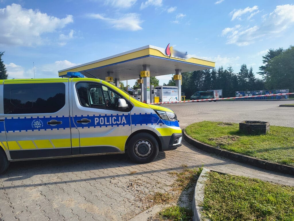 Burda Na Stacji Benzynowej Pod Iławą.