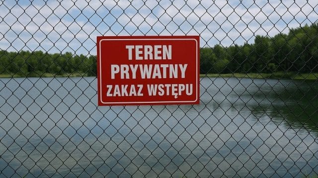 Czy można zagrodzić jezioro? Sprawdzamy przepisy i wyjaśniamy 15 Ogrodzić jezioro