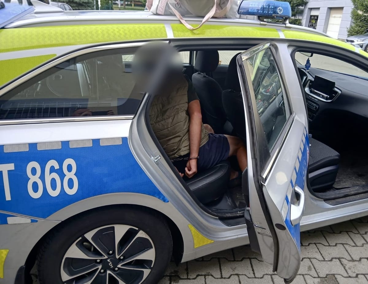 5 Lat Ukrywał Się Przed Odsiadką. Wpadł Przez Znak Stop!