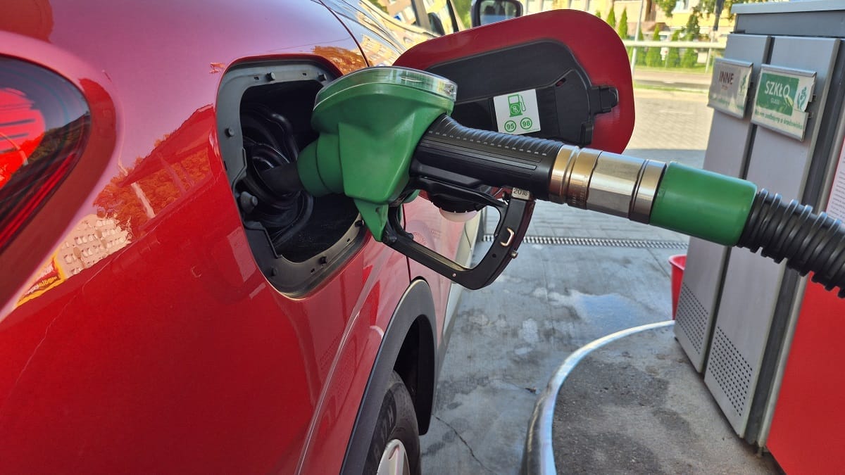 Aktualne Ceny Paliw W Ostródzie - 26.09.2025. Tankuj Z Naszym Głosem!