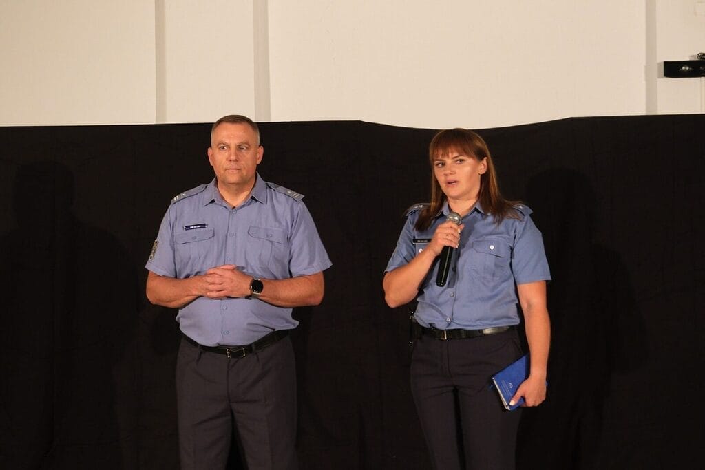 Monika Kazimierczyk odkryła aktorów za więziennym murem. 5 Monika Kazimierczyk To Ostródzianka, Która Kojarzy Nam Się Z Teatrem. Tym Razem Realizowała Projekt Za Więziennym Murem.