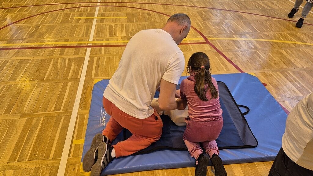 Europejski Dzień Przywracania Czynności Serca W Ostródzie. Uczniowie Sp5 Uczyli Się Nieść Pomoc