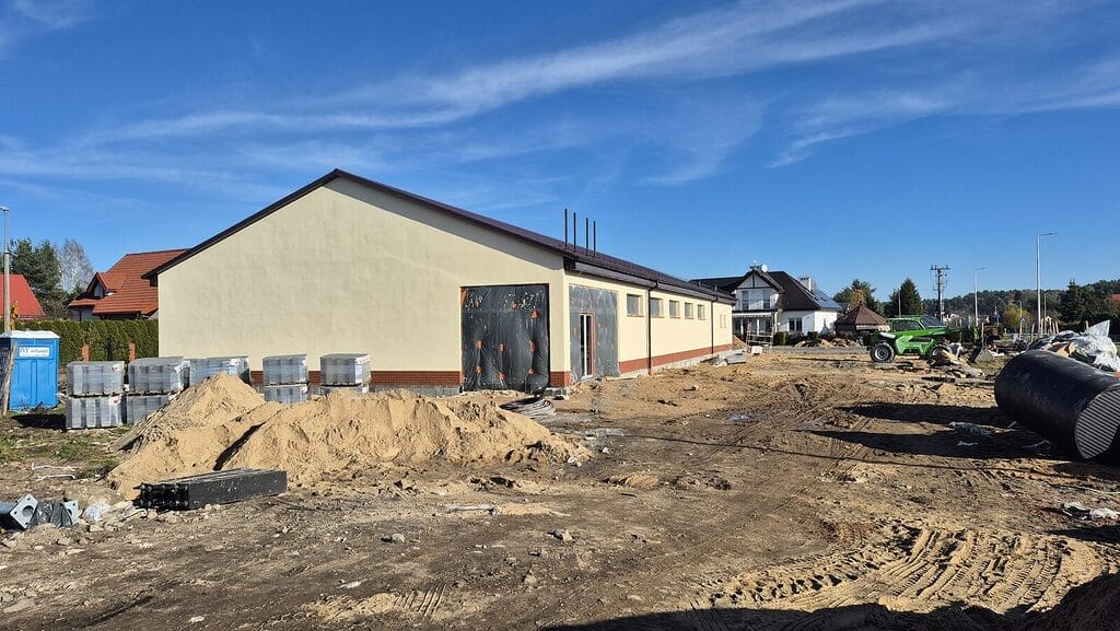 Sklep Dino W Ostródzie Zbudowany W 2 Miesiące. Druga Inwestycja Stoi.