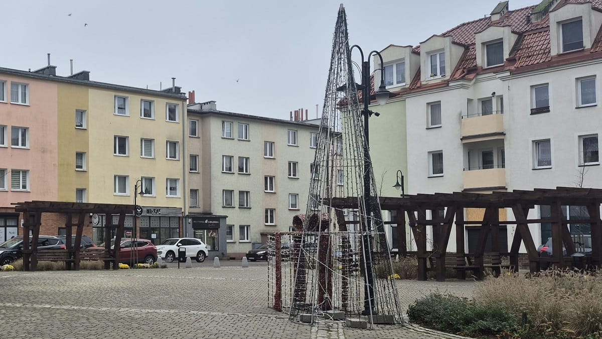 Ozdoby Świąteczne w Ostródzie - ruszyło dekorowanie miasta! 16 Ozdoby Świąteczne w Ostródzie - ruszyło dekorowanie miasta!