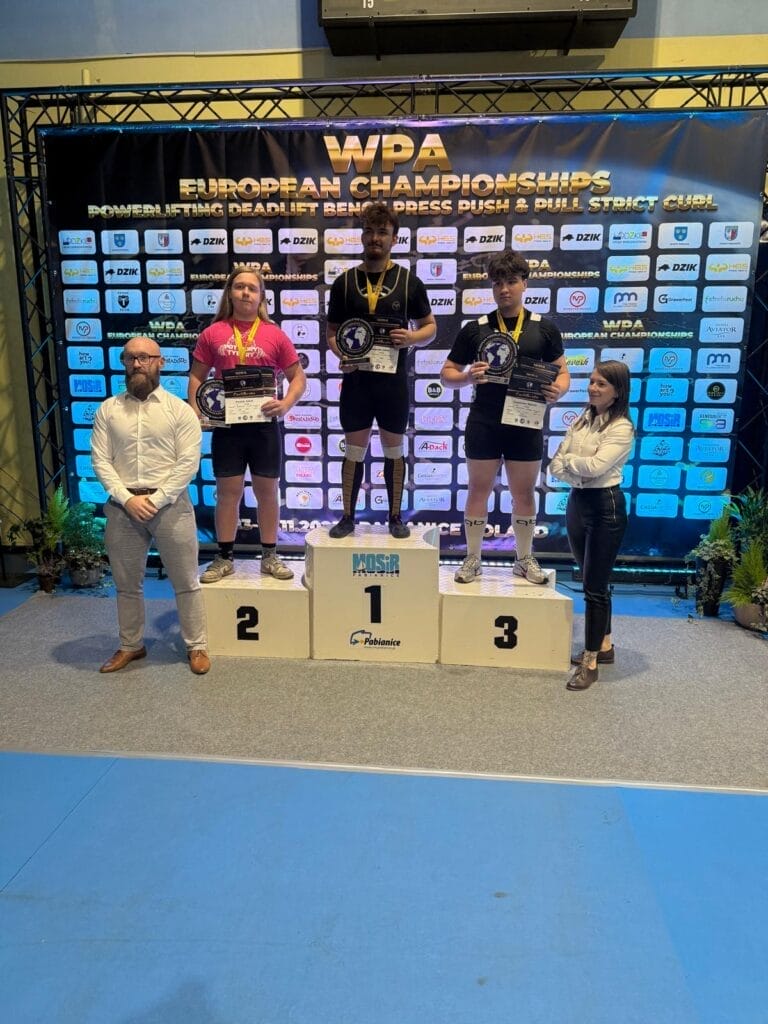 600 kg z Morąga. Jakub Kopówka – uczeń ZSL Mistrz Europy WPA 8 Jakub Kopowka Mistrz Europy Wpa 1