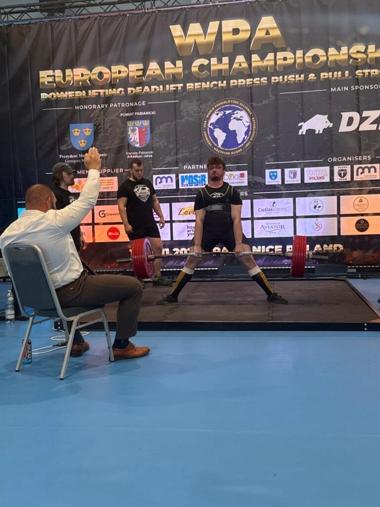 600 kg z Morąga. Jakub Kopówka – uczeń ZSL Mistrz Europy WPA 3 Jakub Kopówka