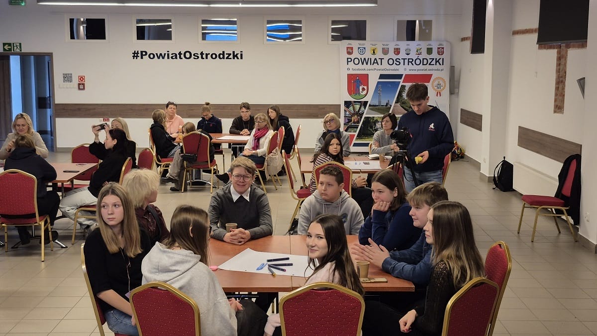 Szkolne Budżety Obywatelskie - na co wydać 2 tysiące złotych w swojej szkole? 1 Szkolne Budżety Obywatelskie - Na Co Wydać 2 Tysiące Złotych W Swojej Szkole?