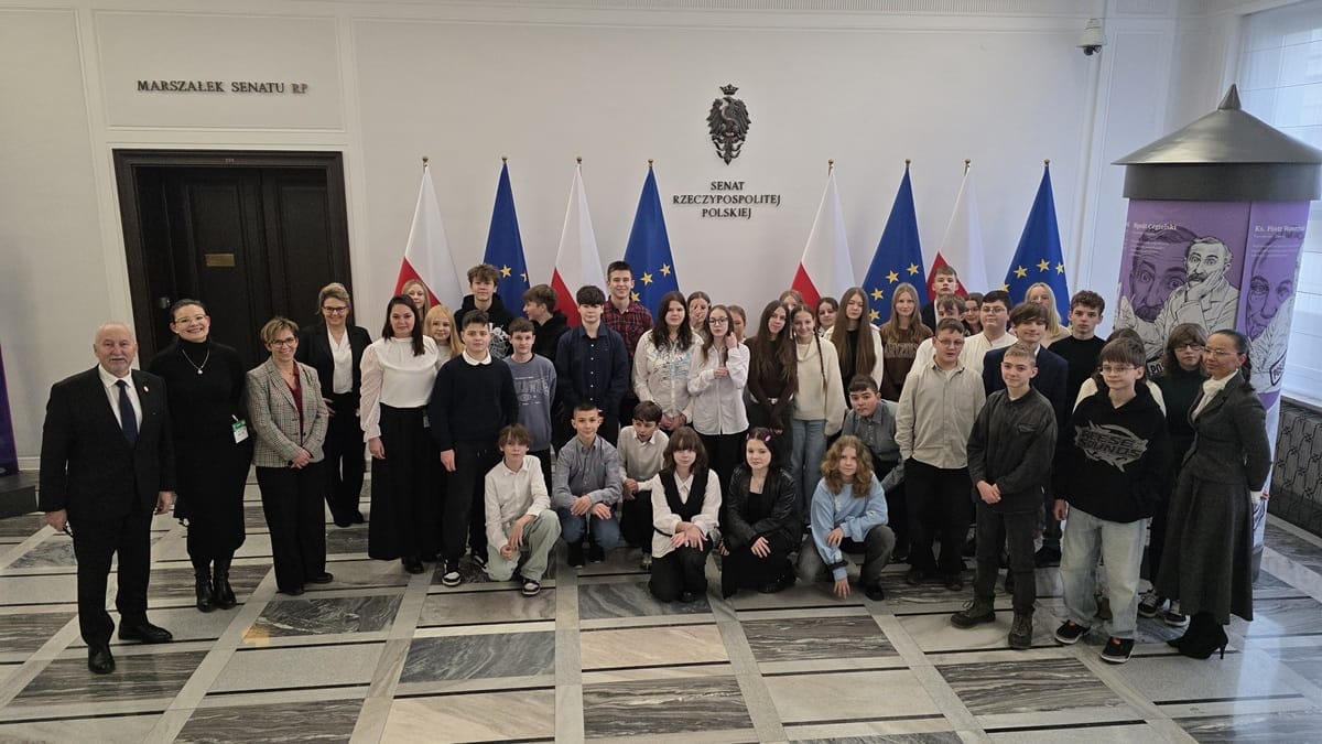 Uczniowie Sp5 W Parlamencie — Lekcja Wiedzy O Społeczeństwie